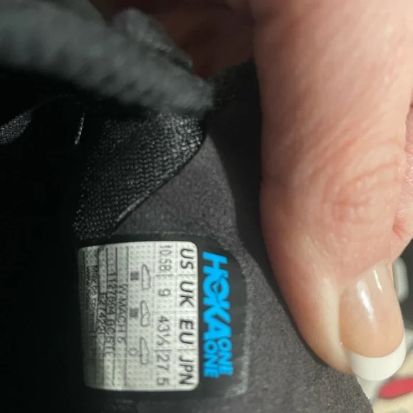 Women’s Hoka One. 10.5 - Picture 7 of 7